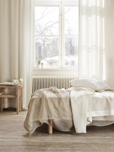 Överkast-Cloud-i-hampa-och-filt-Comfortable-i-ull